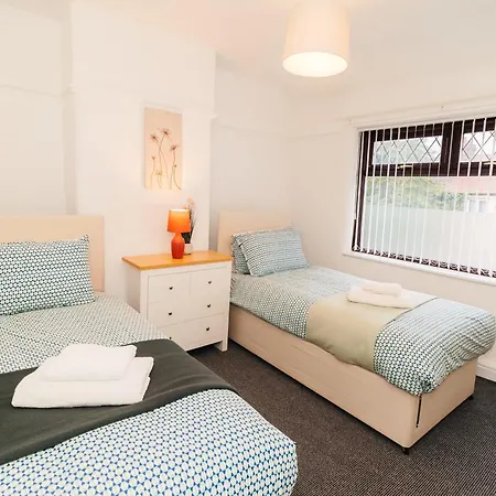 Sleek Shared Abode Sleeps 2 Guests *