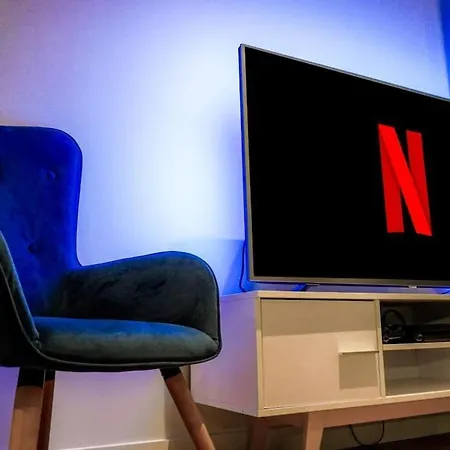 Classy 2-Br, 3-Bath Apartment Central Manchester Sleeps 5, High Speed Unlimited Wifi Lägenhet Manchester