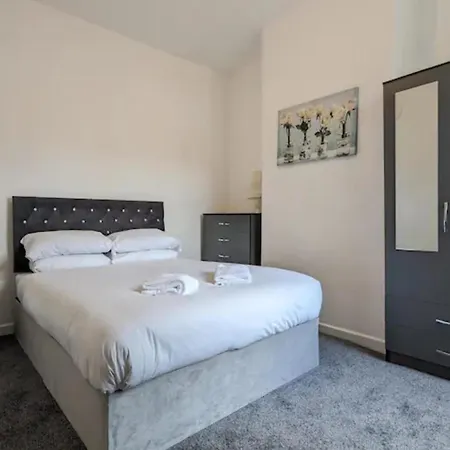 Prázdninový dům Ashfield 3 Bed 1 Bath Longsight Manchester