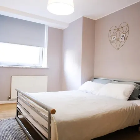 Spacious Centre 5 Guests Long Appartement