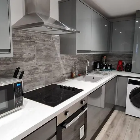The Ecclesian Deluxe Near Trafford Centre Eccles Train Station Apartment Manchester