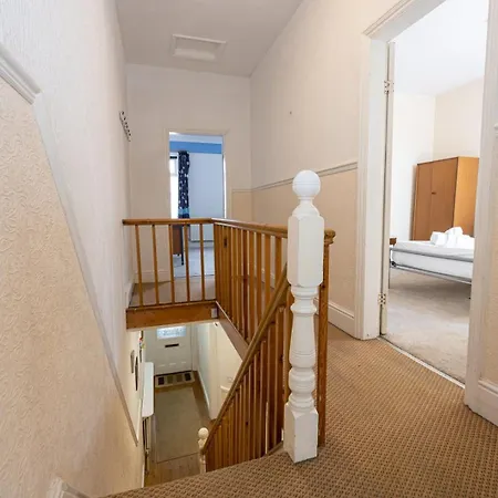 Semesterbostad Guestready - Enchanting Life In Gorse Hill *