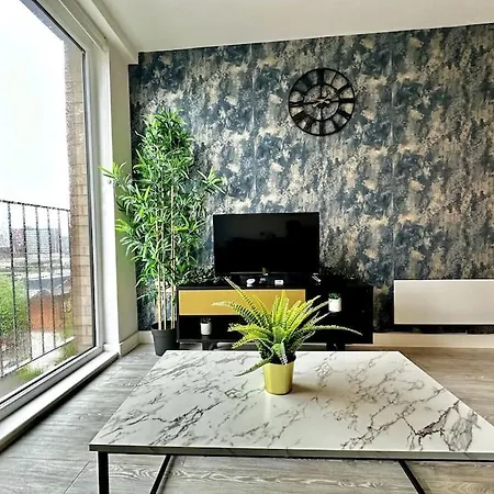 Luxury Flat - Greater