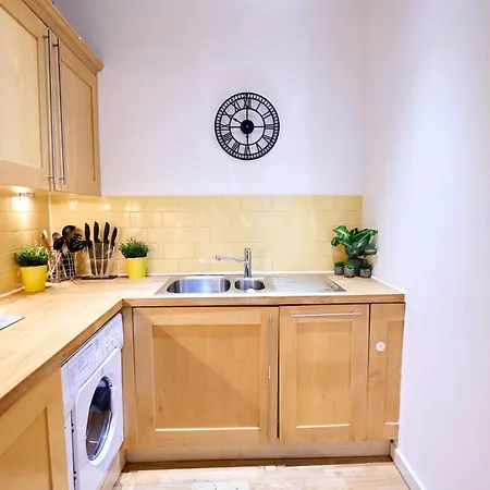 Pluxa Citronella -2 Floors Of Football Location With Workspace * Manchester