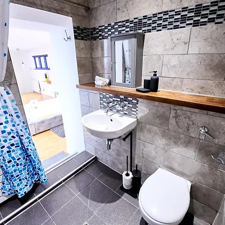 Pluxa Citronella -2 Floors Of Football Location With Workspace * Manchester