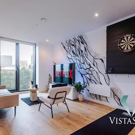 Apartment Modern 2 Bedroom By Vista Short Lets & Serviced With Free Wifi & Dart Board