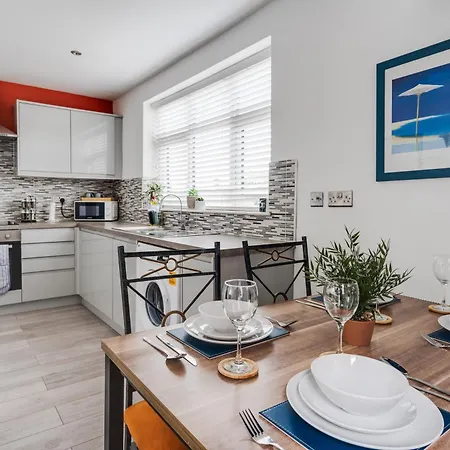 Holiday home Hilltop House In - Free Parking