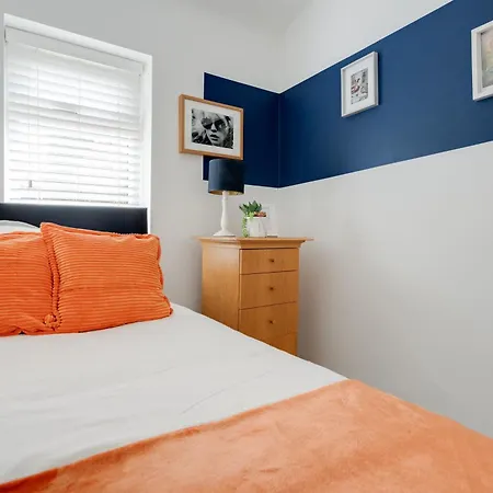 Holiday home Hilltop House In - Free Parking Manchester