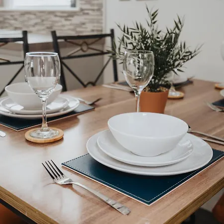 Nyaraló Hill Lane In - Free Parking