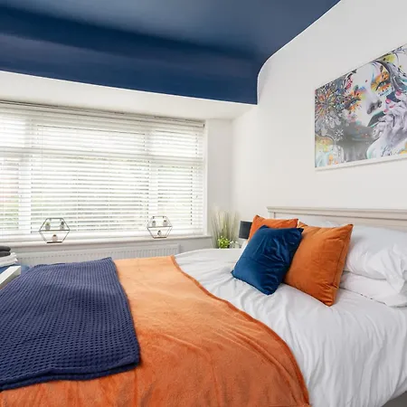 Holiday home Hilltop House In - Free Parking *