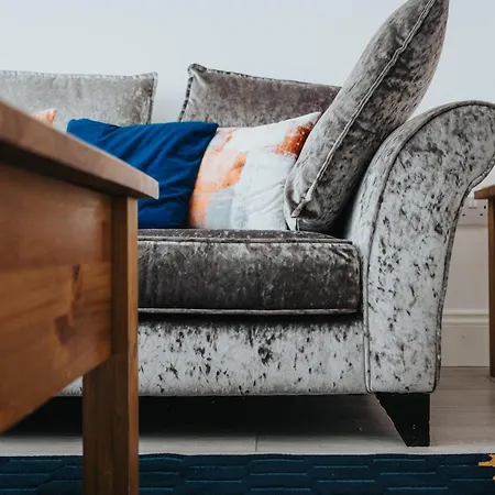 Hill Lane In - Free Parking マンチェスター