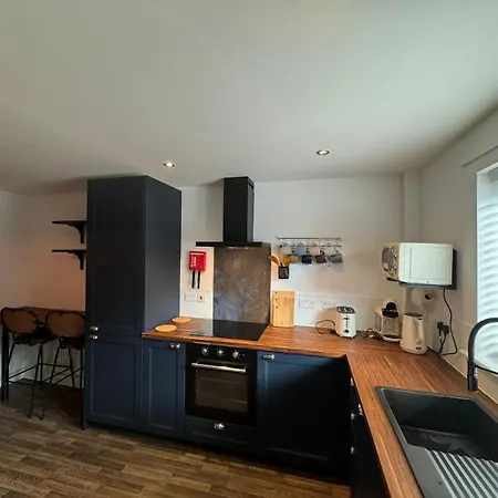 Modern Twin Near Ancoats & Etihad Stadium Проживание в семье *