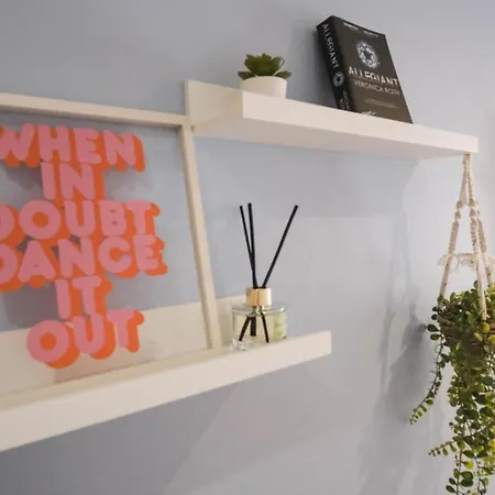 דירה Modern & Premium 2br 2ba Center