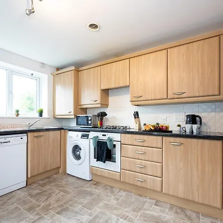 Near Centre, Etihad, Coop Live * Manchester