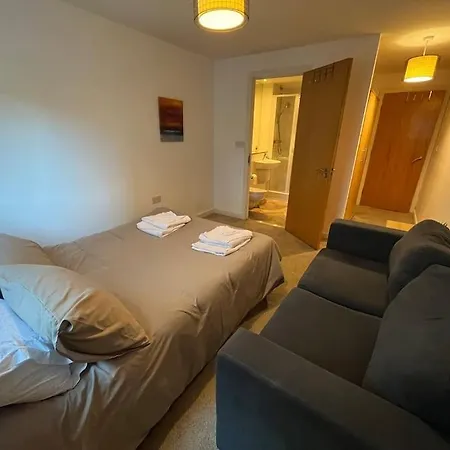 Apartment Stylish Centre With Large Balcony