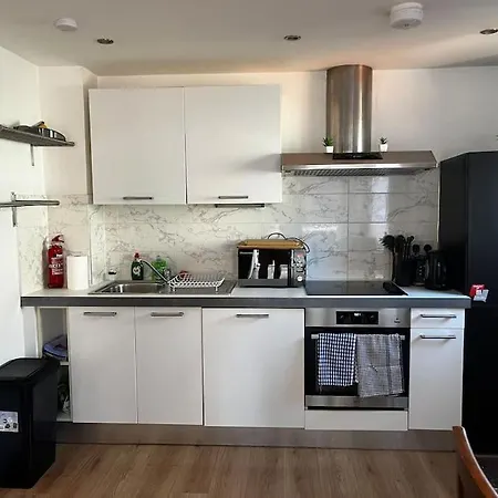 Stylish Centre With Large Balcony Apartment