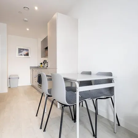 Guestready - Lovely Near Man Utd Stadium Mánchester