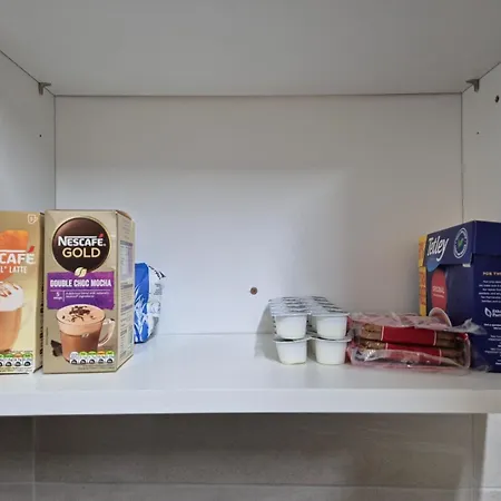 In 6 Minutes Drive To Victoria Station Privat bolig Manchester