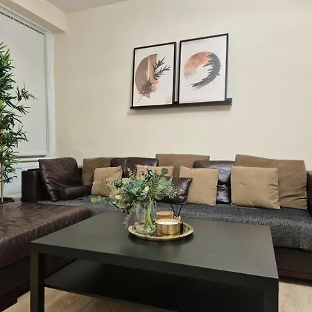 Kwatera prywatna In 6 Minutes Drive To Victoria Station *