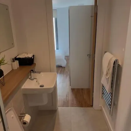 Your Private Oasis In * Manchester