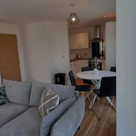 Your Private Oasis In * Manchester