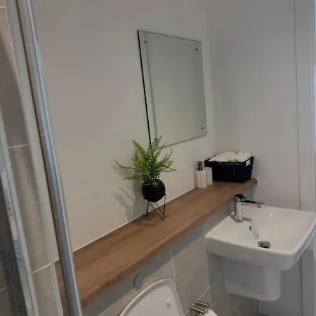 Your Private Oasis In * Manchester