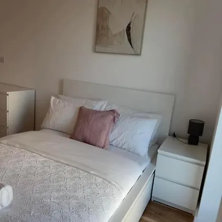 Your Private Oasis In Apartment