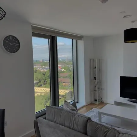 Your Private Oasis In Apartment Manchester
