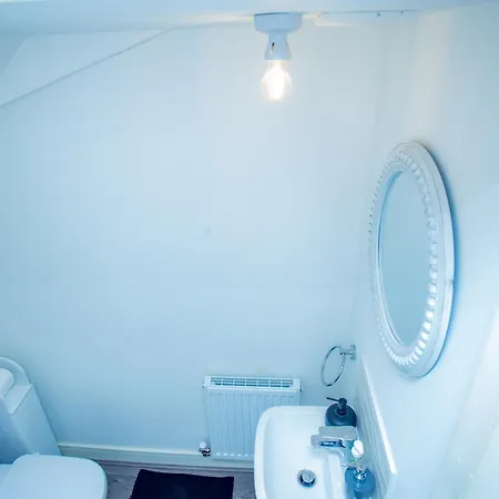 The Edge - Enjoy A Luxury