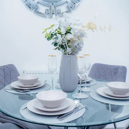 The Edge - Enjoy A Luxury Holiday home *