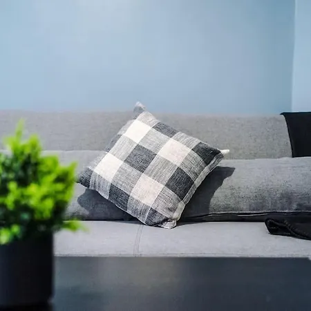 1 Bed Flat With Parking Apartment Manchester