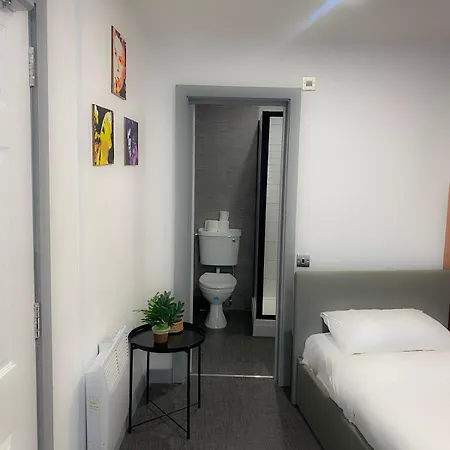 Lucy Street - Luxury En-suite - Perfect For Long Stays *