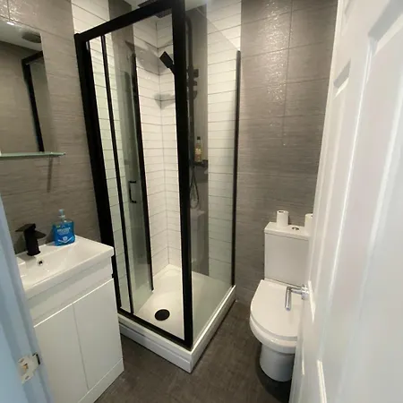 Homestay Lucy Street - Luxury En-suite - Perfect For Long Stays *