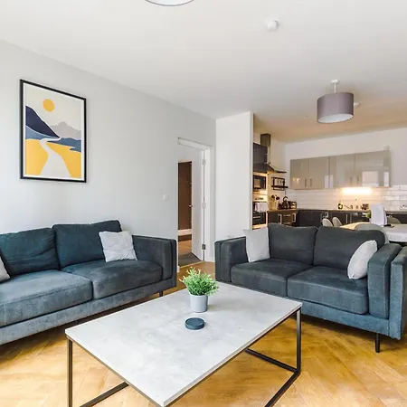 Hilltop Serviced - Ancoats Apartment Manchester