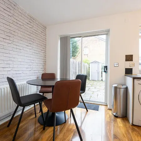 Guestready - Charming Retreat Near Salford Quays Apartmán