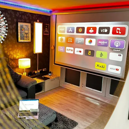 Luxury Spacious Modern Near Centre Manchester