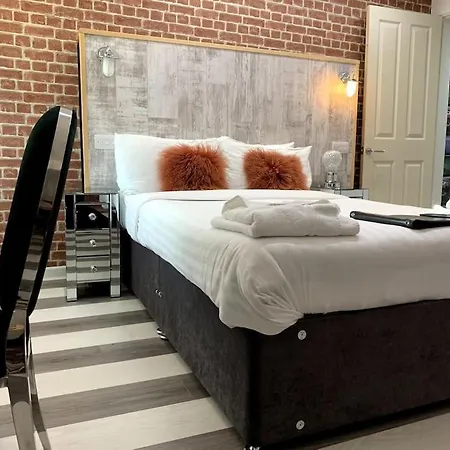 Ivy Mount Boutique * Manchester