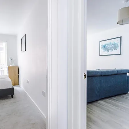 Hilltop Serviced Apartments- Northern Quarter Апартаменты