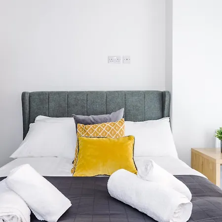 Hilltop Serviced Apartments- Northern Quarter *