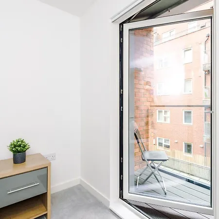 Hilltop Serviced Apartments- Northern Quarter شقة مانشستر