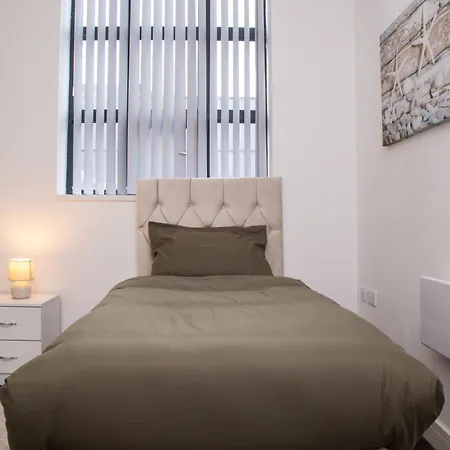Lejlighed 2bd Cozy Retreat With Parking *