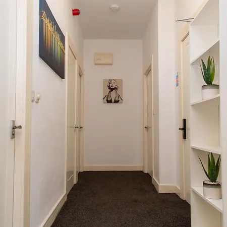 Apartamento 2bd Cozy Retreat With Parking