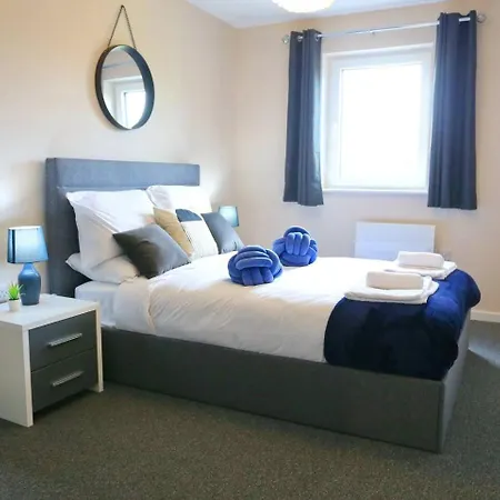Pass The Keys Free Parking New Build Mins From Manc Old Traff Appartement