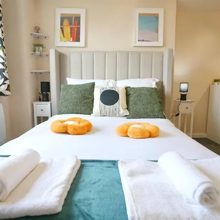 Pass The Keys Free Parking New Build Mins From Manc Old Traff Appartement Manchester