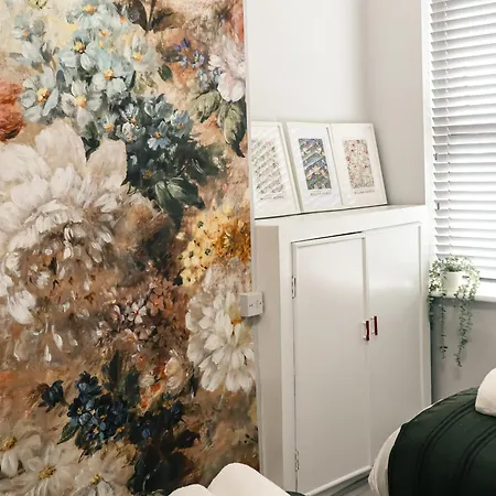 Spacious Stylish With Free Parking 10 Mins To Centre & Ao Arena Ideal For Groups & Long * Manchester
