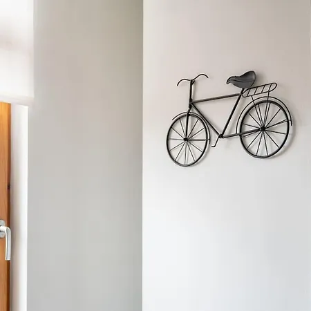 Piccadilly Luxury Three Bedroom