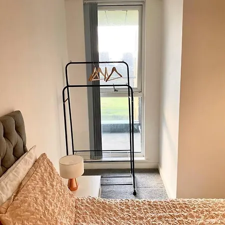 Beautiful Large With Free Secured Parking Lejlighed Manchester