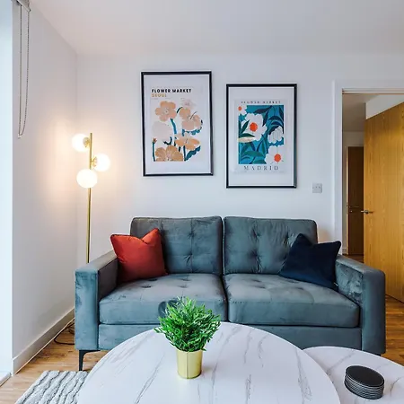 Apartment Parking - Lastmindeals - 2bed