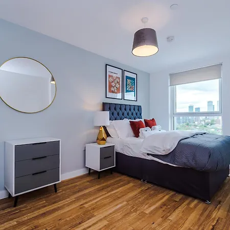 Apartment Parking - Lastmindeals - 2bed Manchester