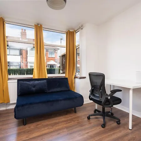 Comfy 3br - Pool Table - Games - Sleeps 8 *